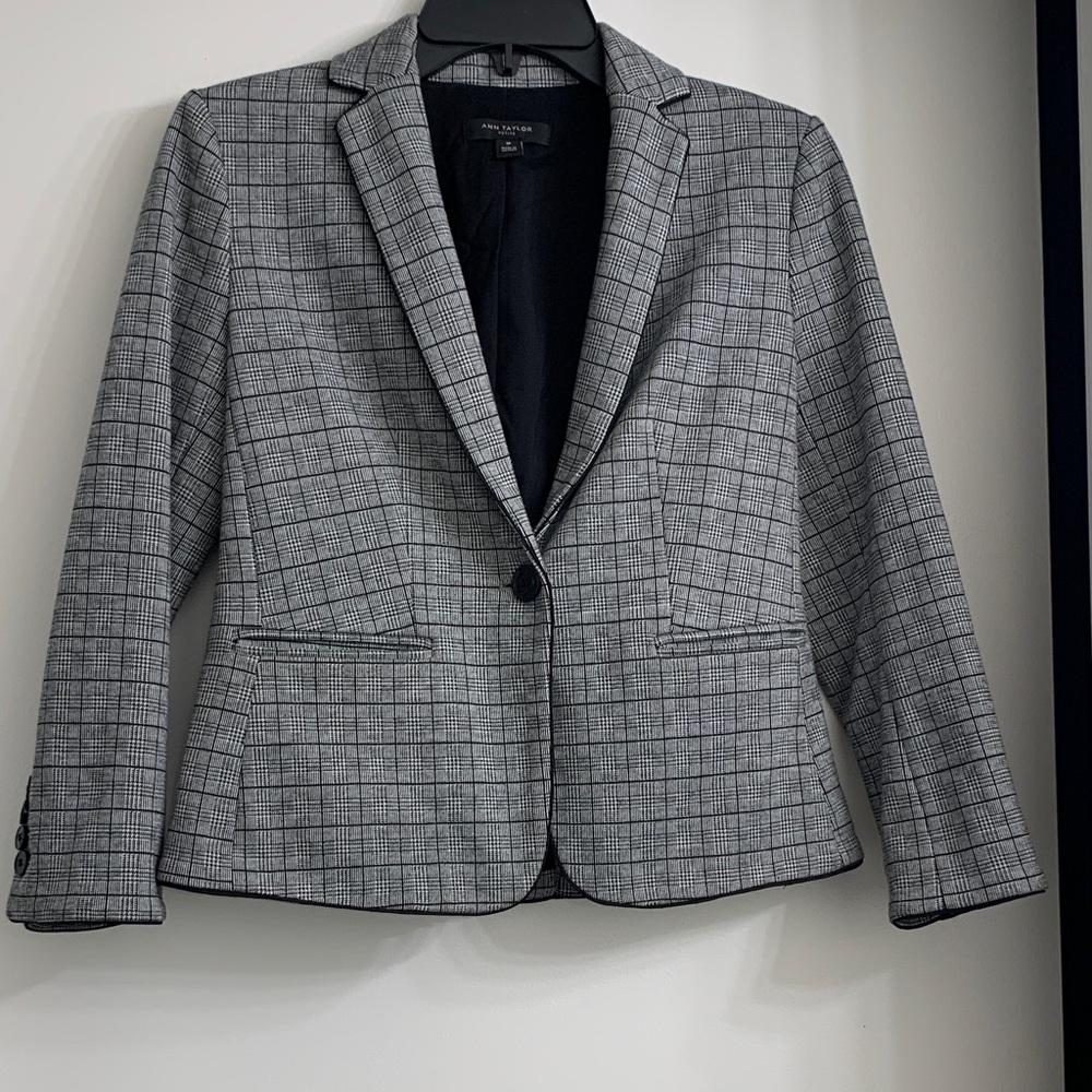 Ann Taylor Petite Black and White Checkered Blazer S